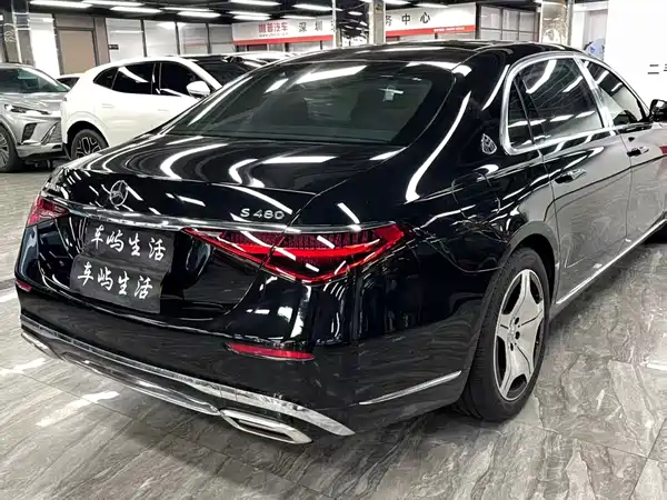 Mercedes-Benz Maybach S-Class 2025