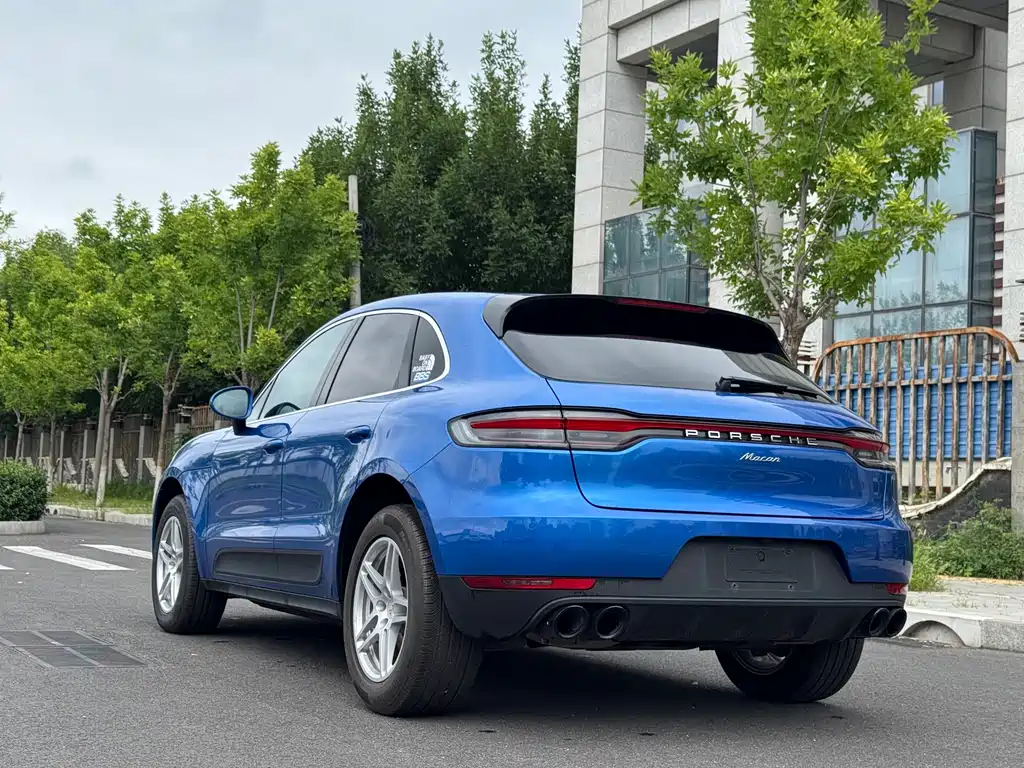 Porsche Macan 2018 — фото 21