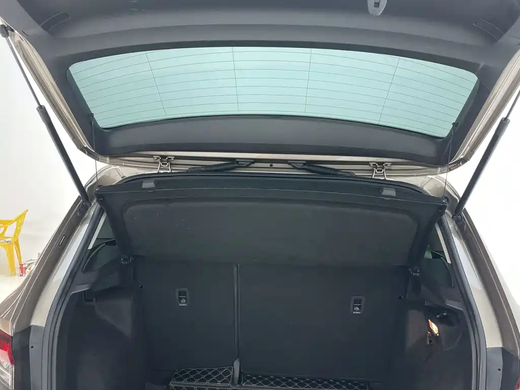 Skoda Karoq 2023 — фото 24