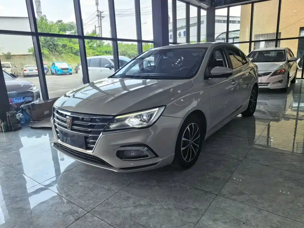 Roewe i5 2020 — фото 1