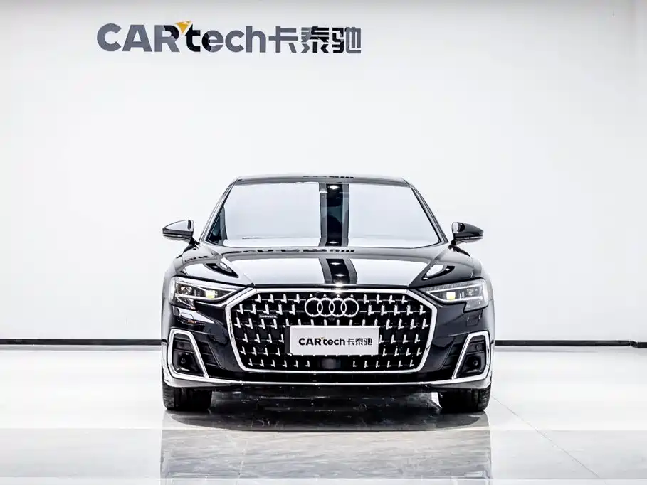 Audi A8 2022 — фото 2