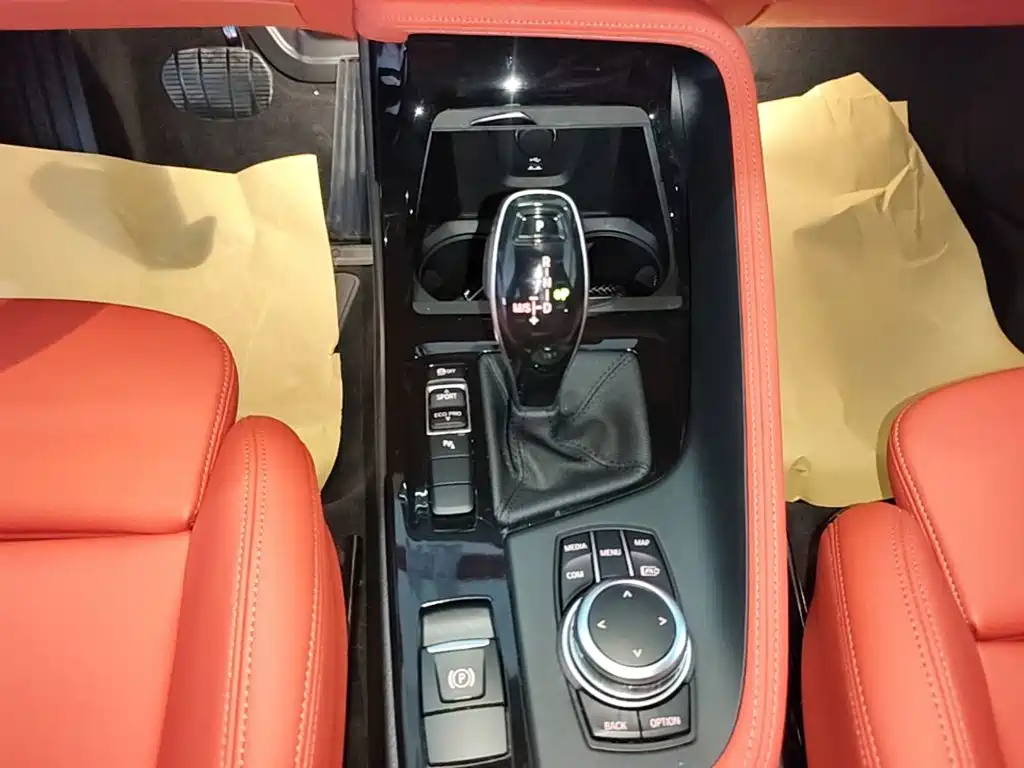 BMW X2 2023 — фото 14