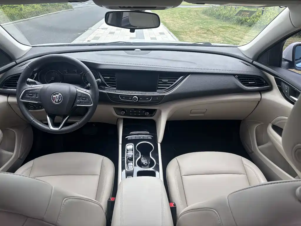 Buick Regal 2021 — фото 11