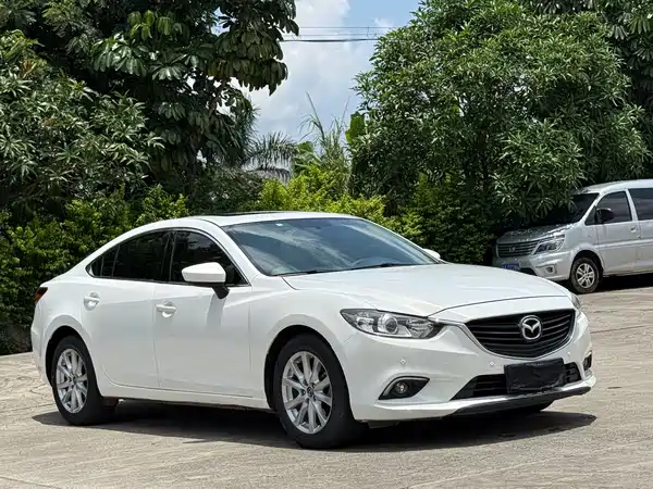 Mazda Atenza 2015
