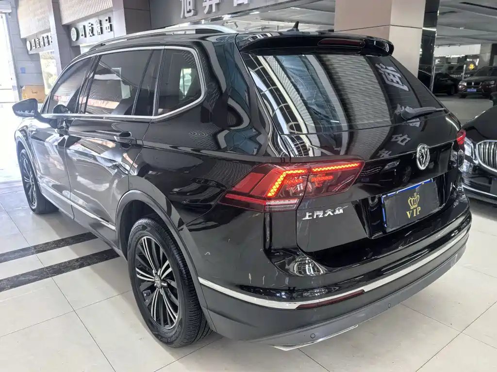 Volkswagen Tiguan L 2018 — фото 5