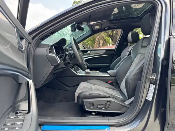 Audi A6L 2021