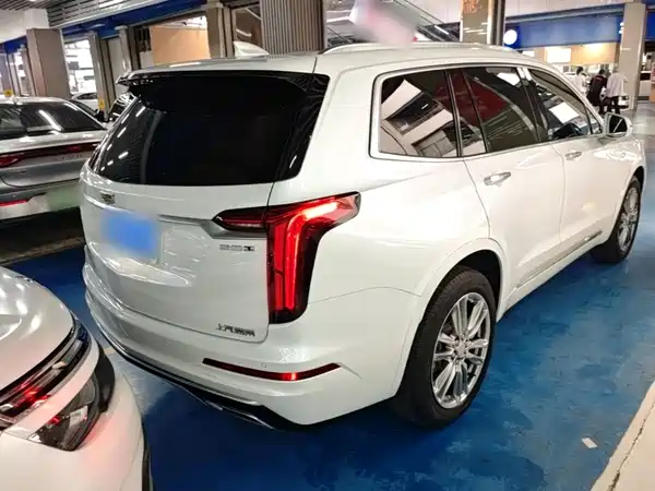 Cadillac XT6 2021
