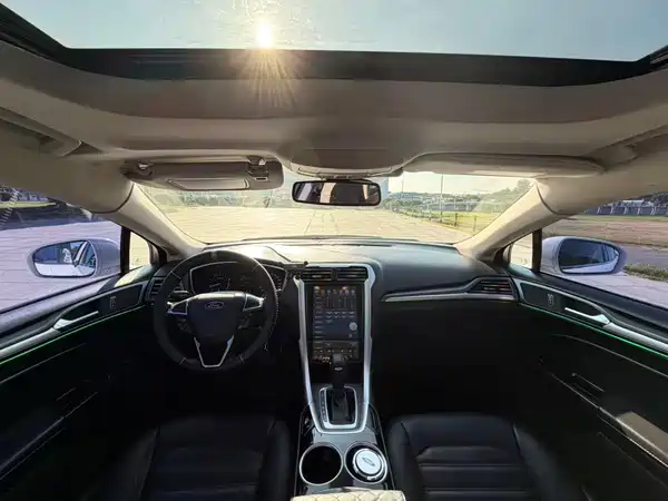 Ford Mondeo 2014