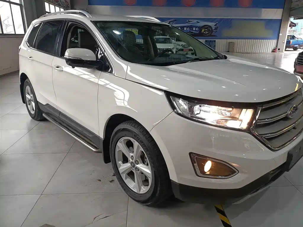 Ford Edge 2018 — фото 22
