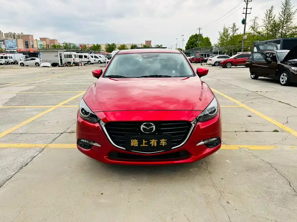 Mazda 3 Axela 2018 — фото 2