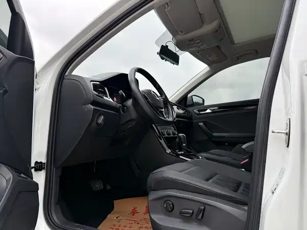 Volkswagen T-Roc 2022