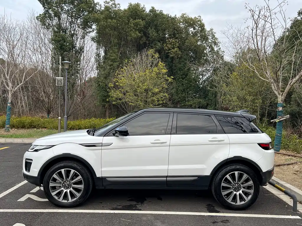Land Rover Evoque 2019 — фото 4
