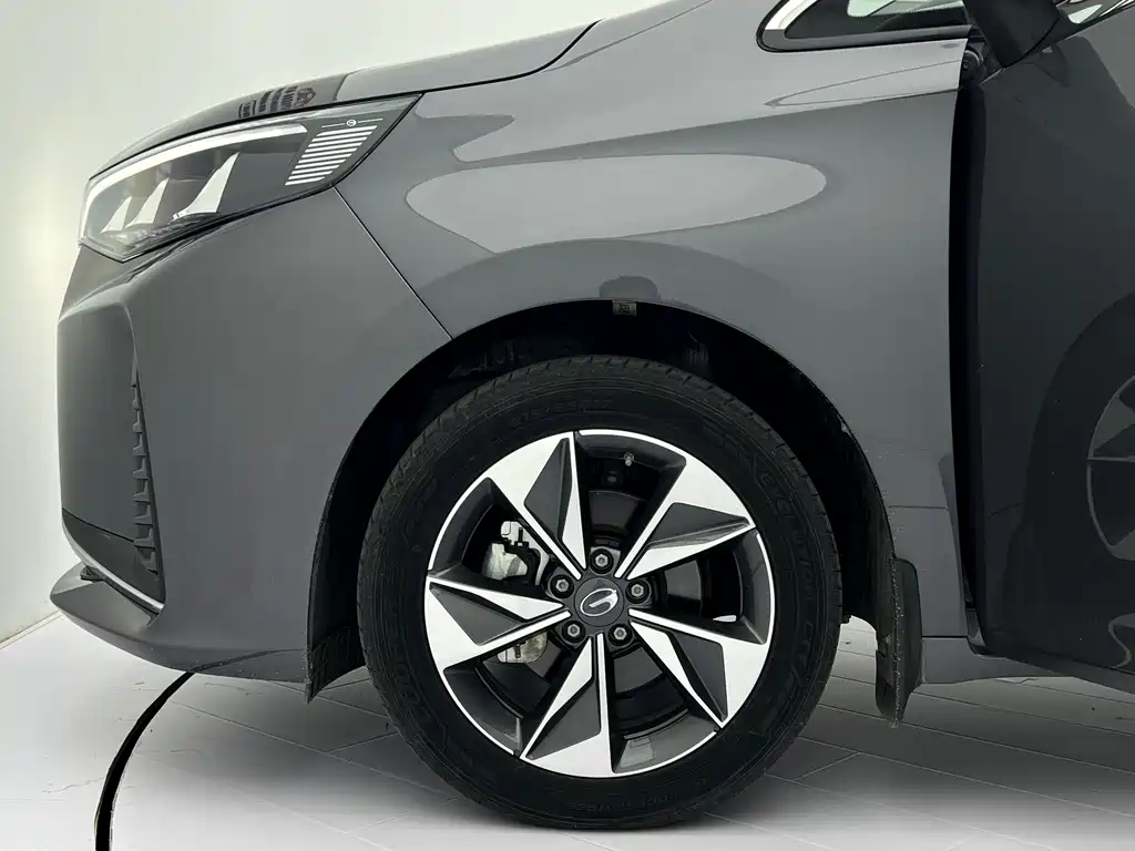 GAC Motor Trumpchi M6 2021 — фото 24