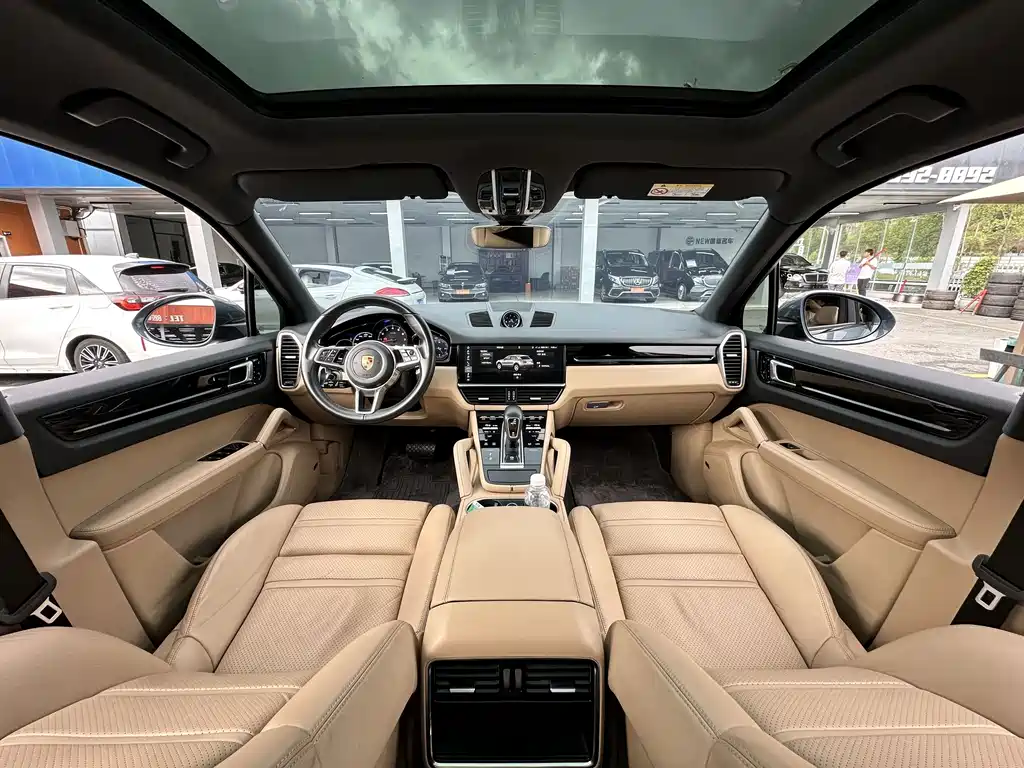 Porsche Cayenne 2018 — фото 10