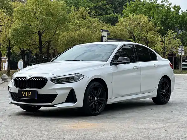 BMW 1 Series 2021