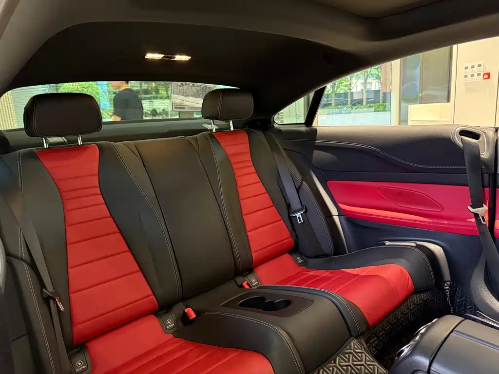 Mercedes-Benz E-Class 2023 — фото 12