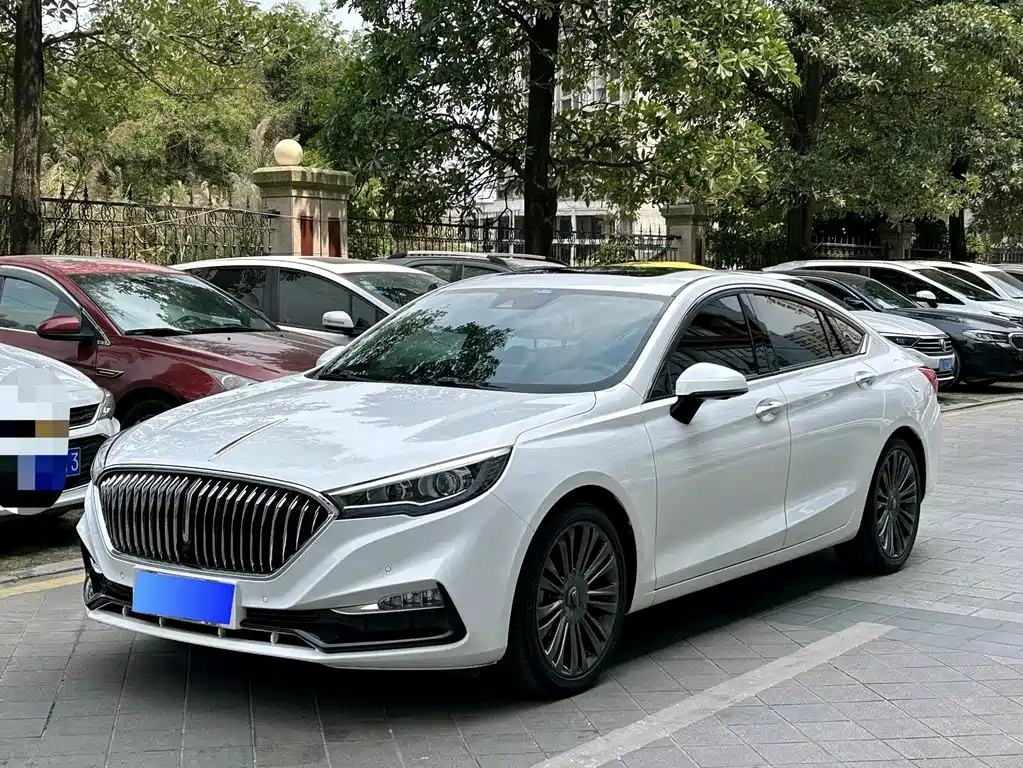 Hongqi H5 2021 — фото 1