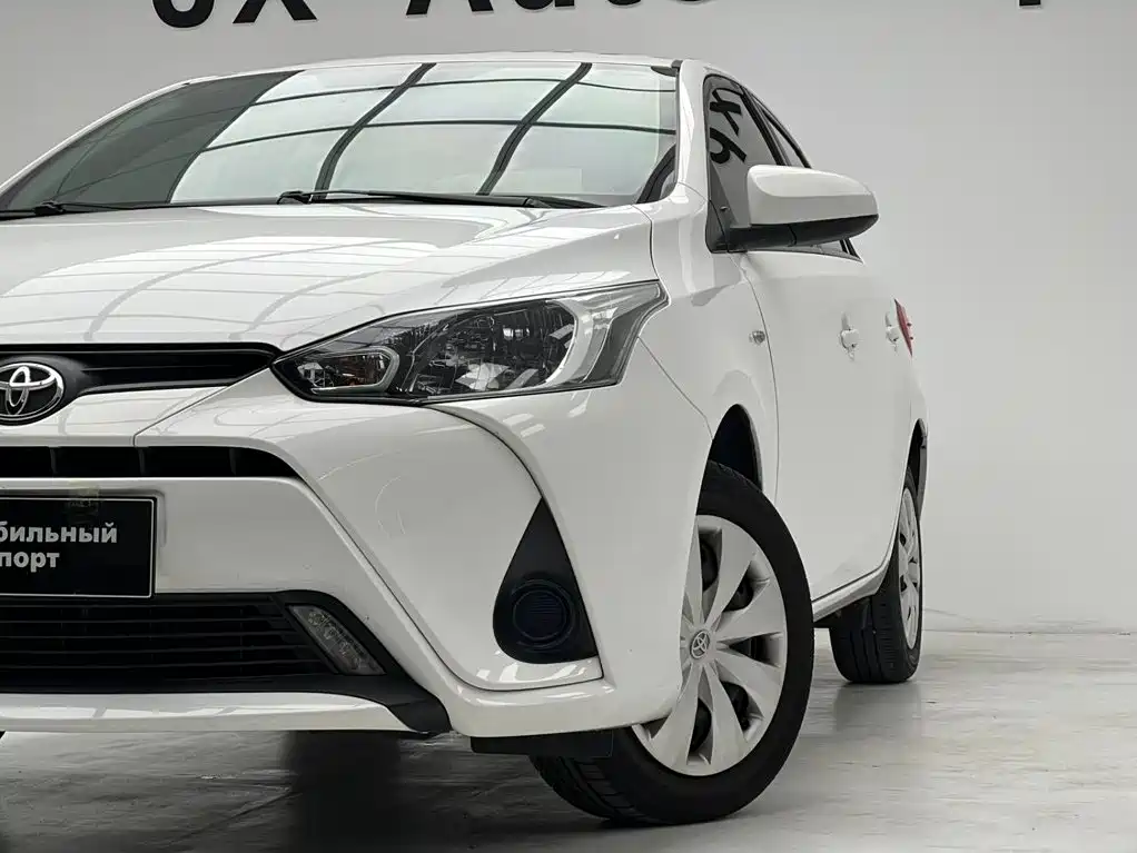 Toyota Yaris L 2022 — фото 4