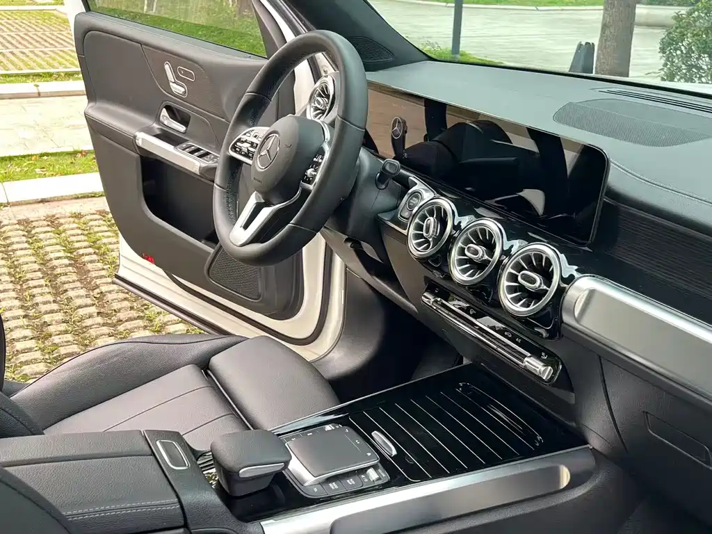 Mercedes-Benz GLB 2020 — фото 15