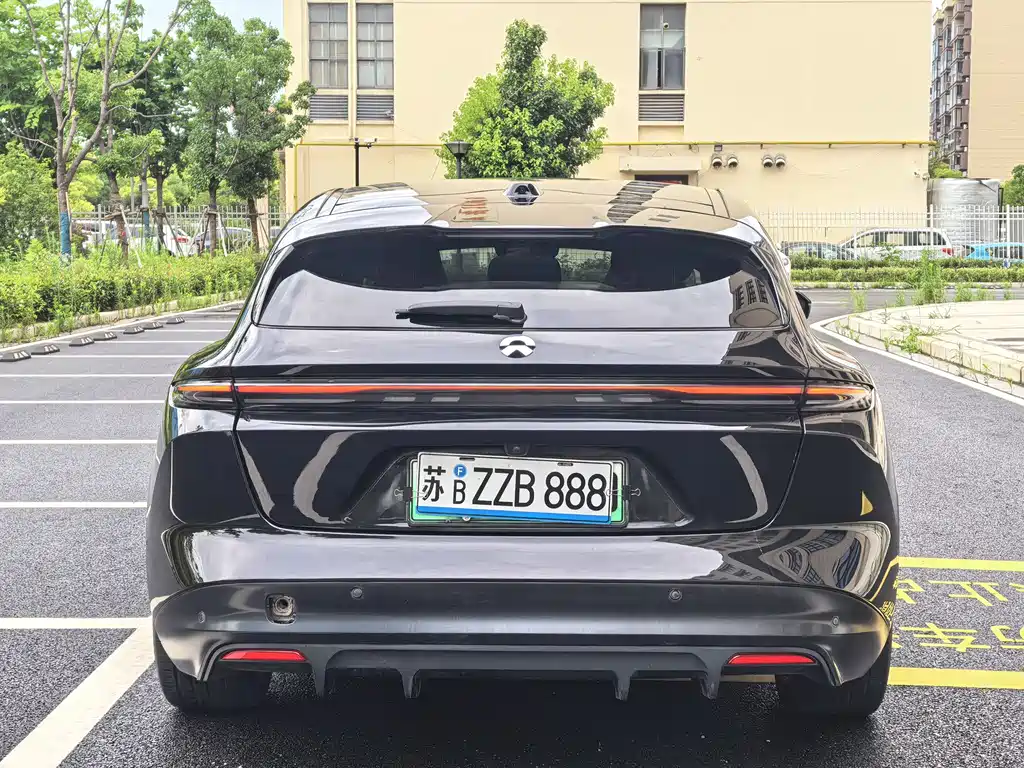 NIO ET5T 2023
