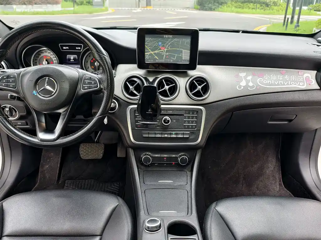 Mercedes-Benz CLA 2015 — фото 13