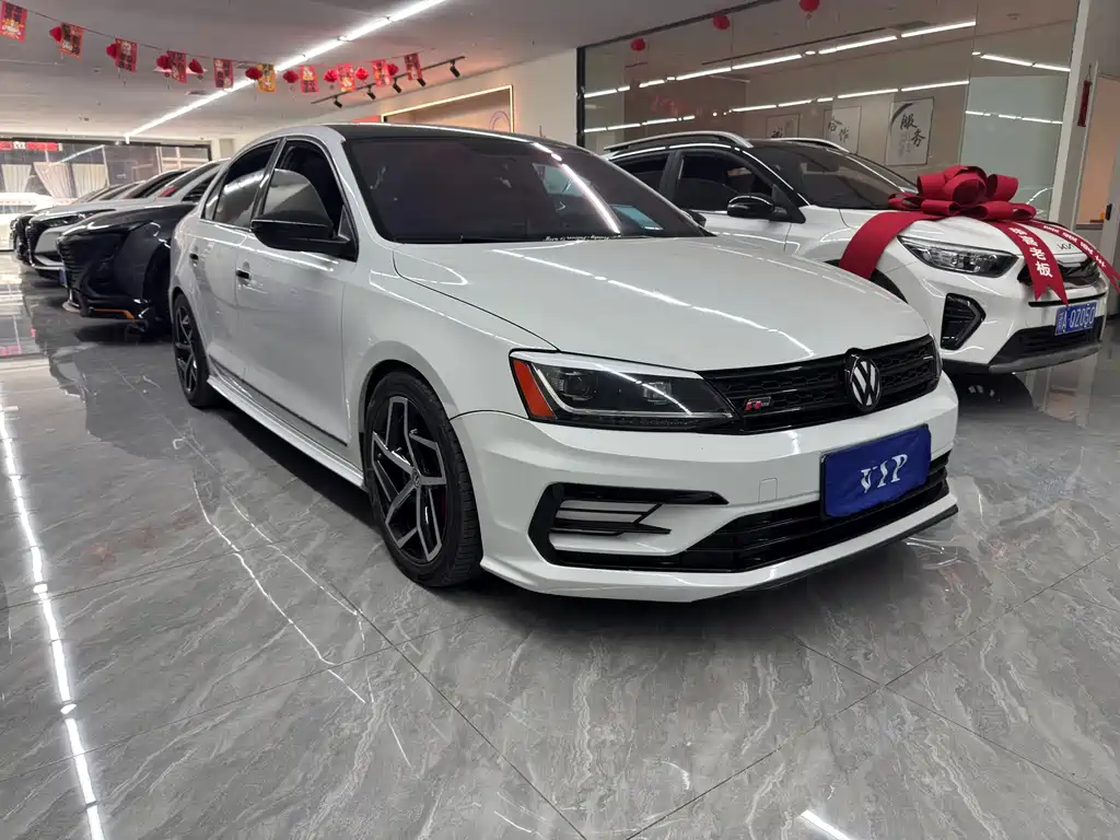 Volkswagen Sagitar 2017