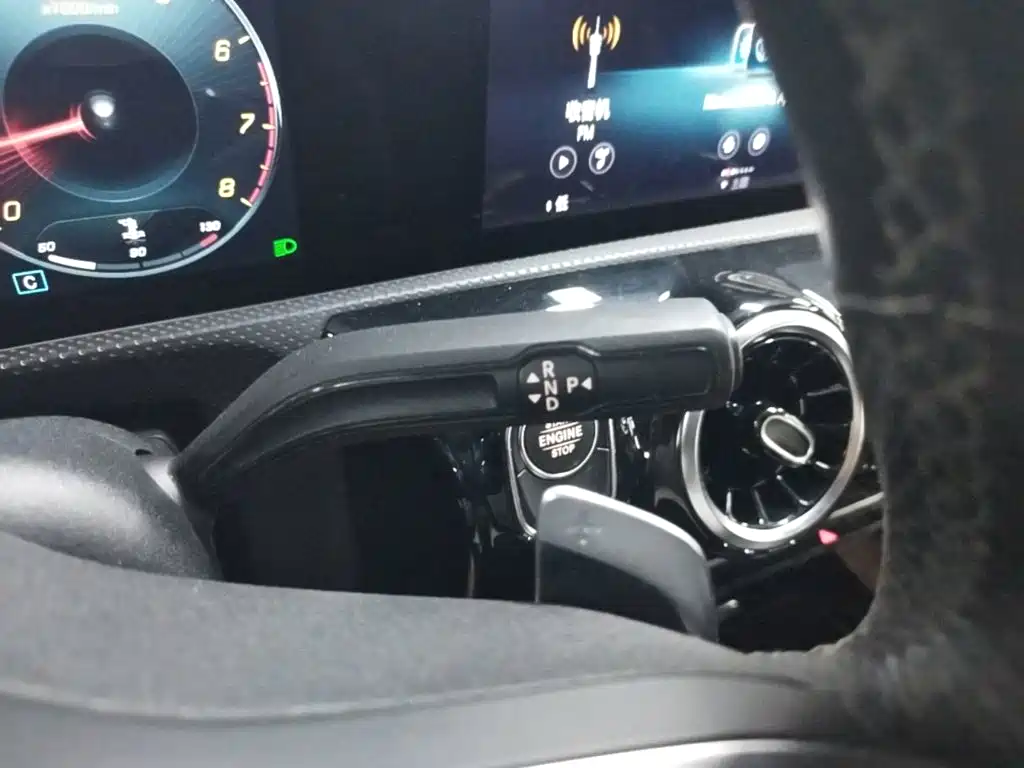 Mercedes-Benz A-Class 2019 — фото 21