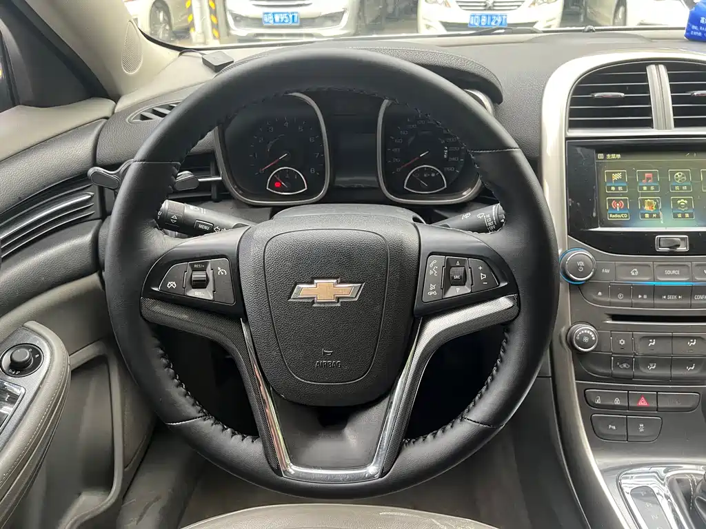 Chevrolet Malibu 2015 — фото 17