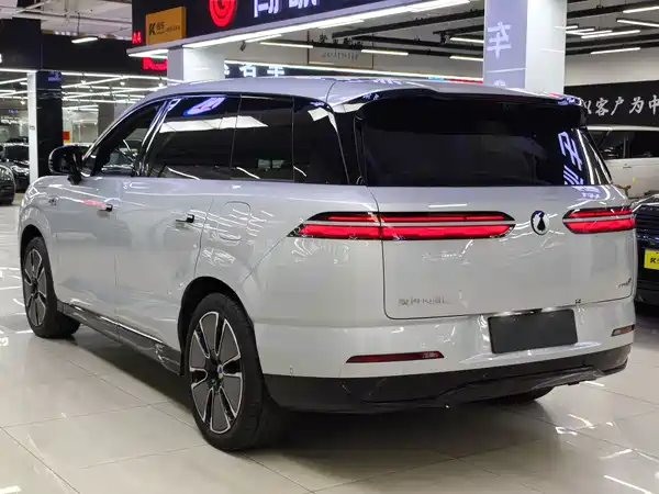 Denza N8L 2025