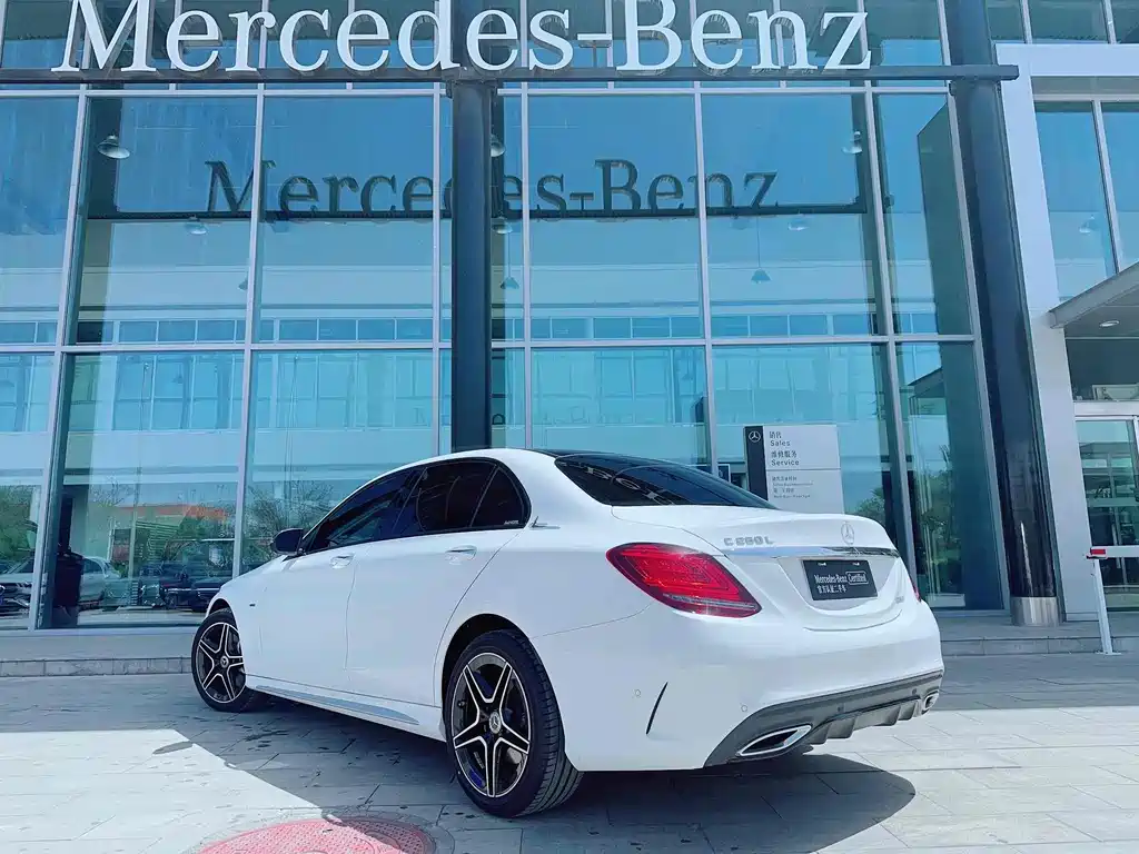 Mercedes-Benz C-Class 2020