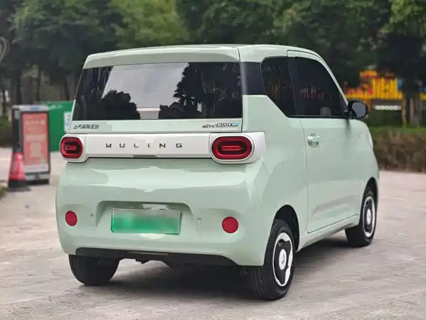 Wuling Hongguang MINIEV 2025