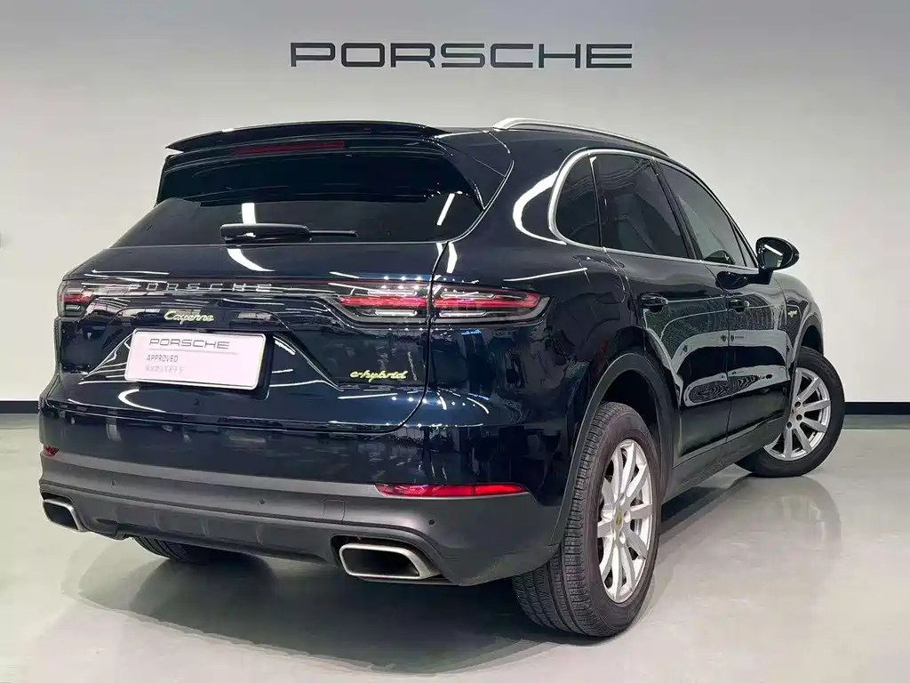 Porsche Cayenne New Energy 2019 — фото 5