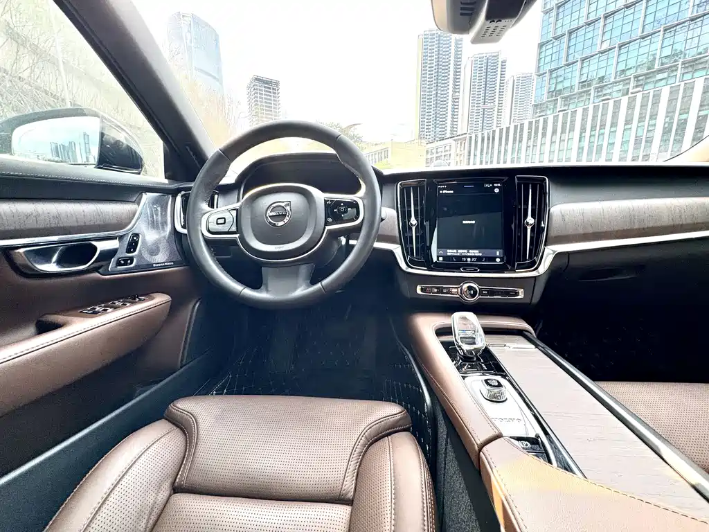 Volvo S90 2024 — фото 12