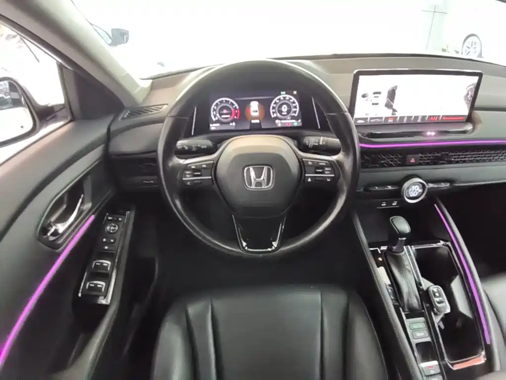 Honda Accord 2023 — фото 11