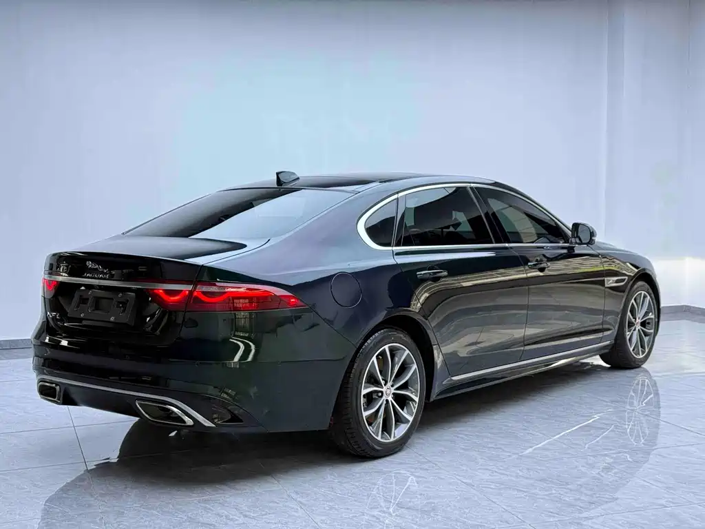 Jaguar XFL 2023 — фото 11