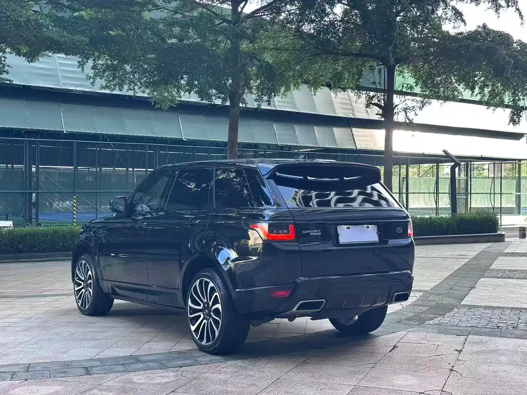 Land Rover Range Rover Sport 2018 — фото 19