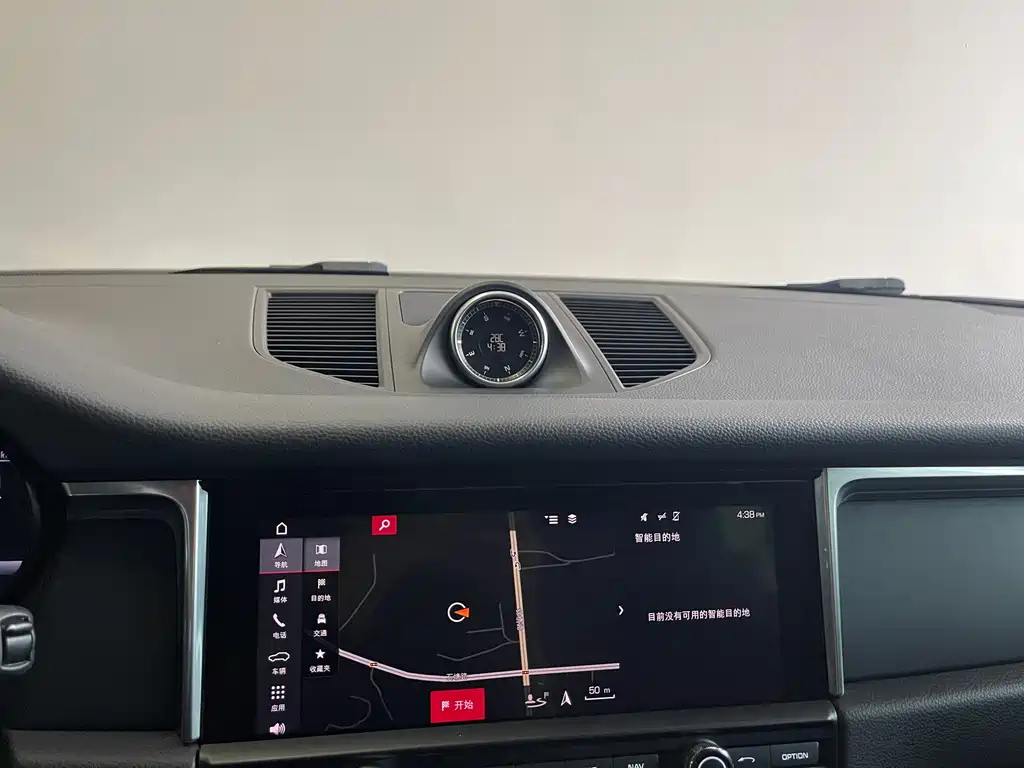 Porsche Macan 2020 — фото 12