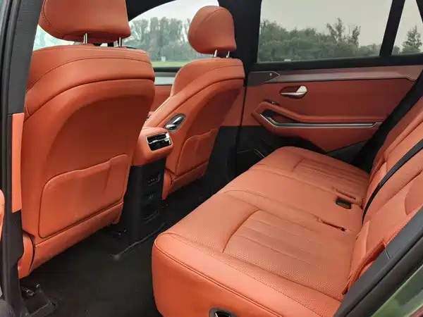 BYD Tang L 2025