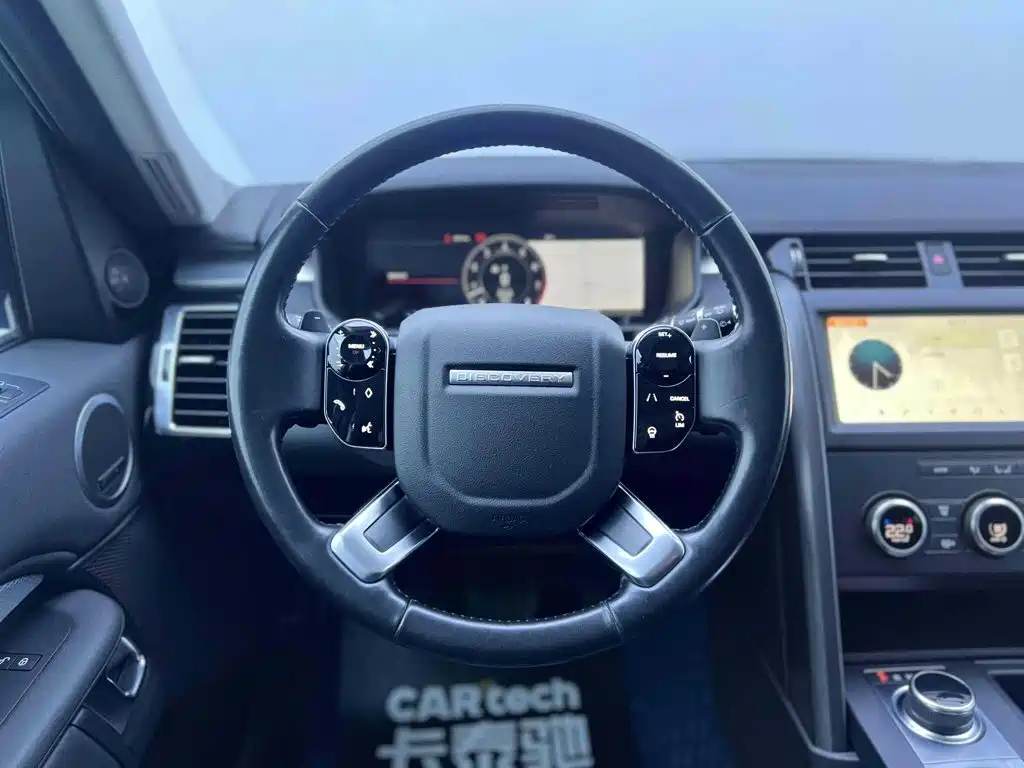 Land Rover Discovery 2020 — фото 19