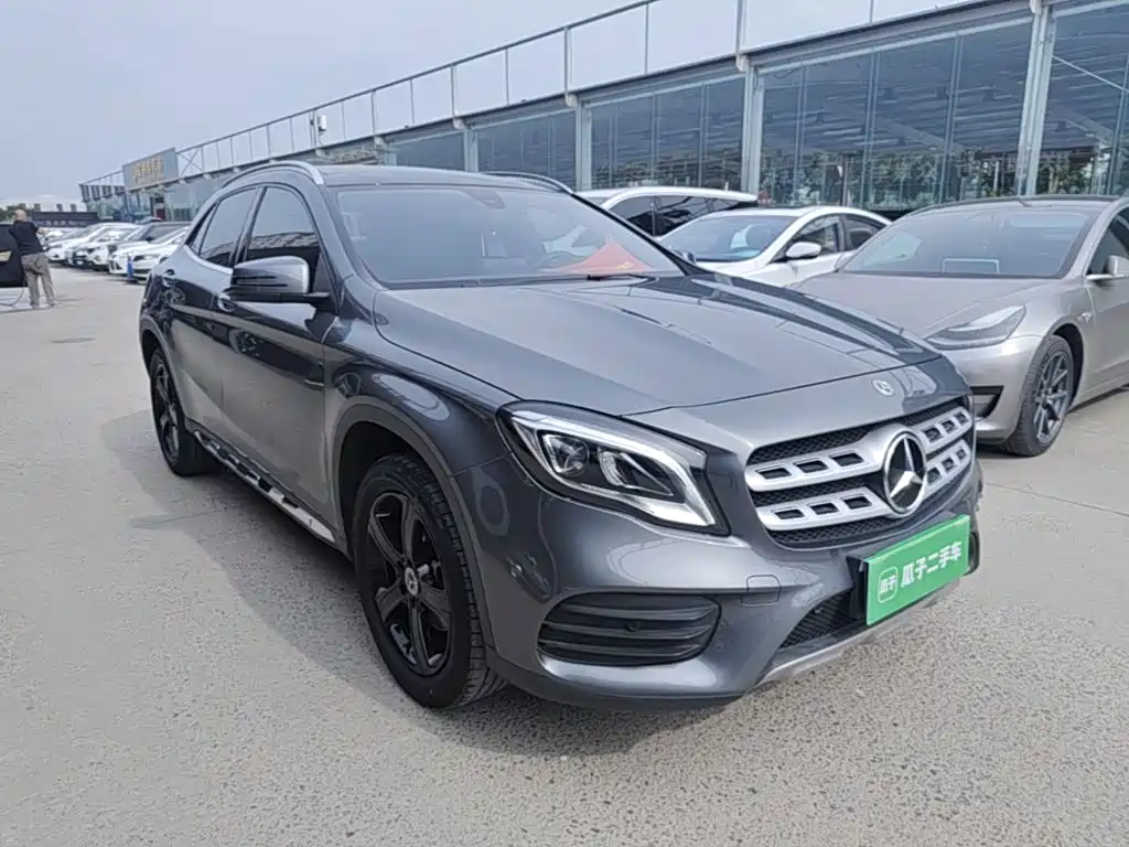 Mercedes-Benz GLA 2019