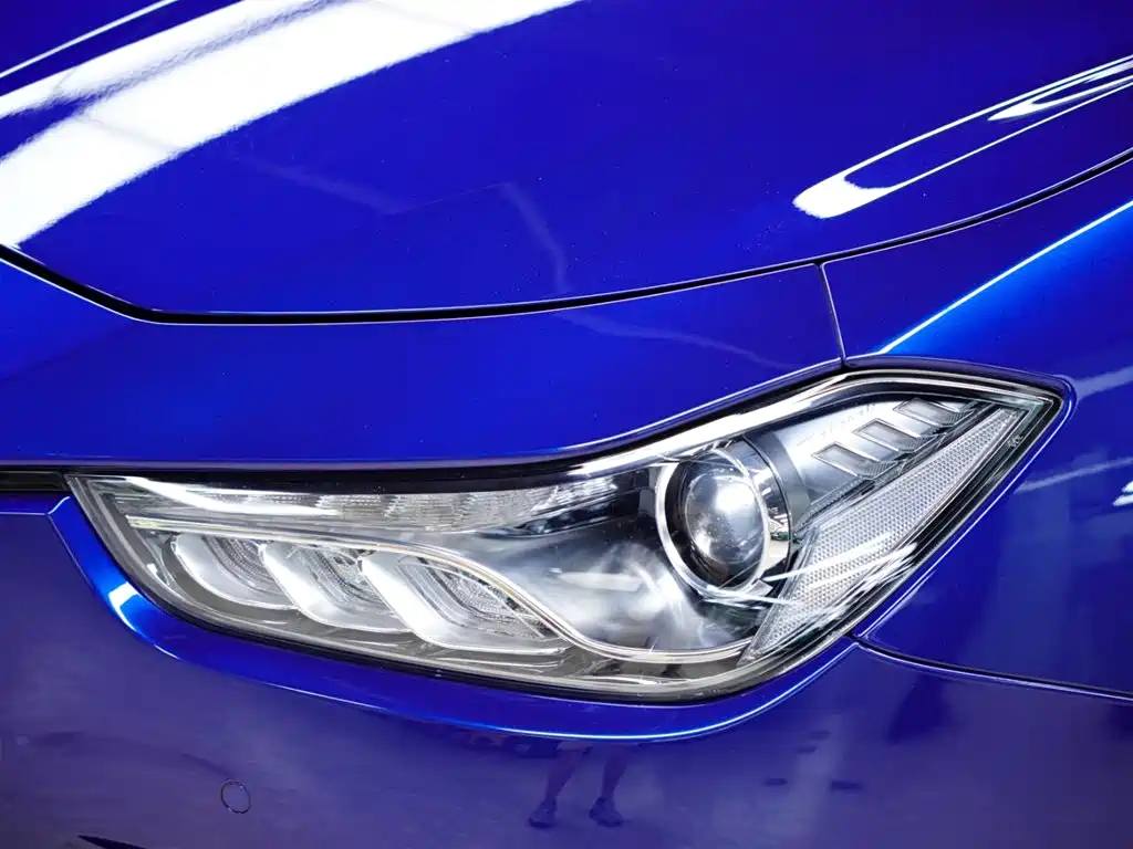 Maserati Ghibli 2019 — фото 17