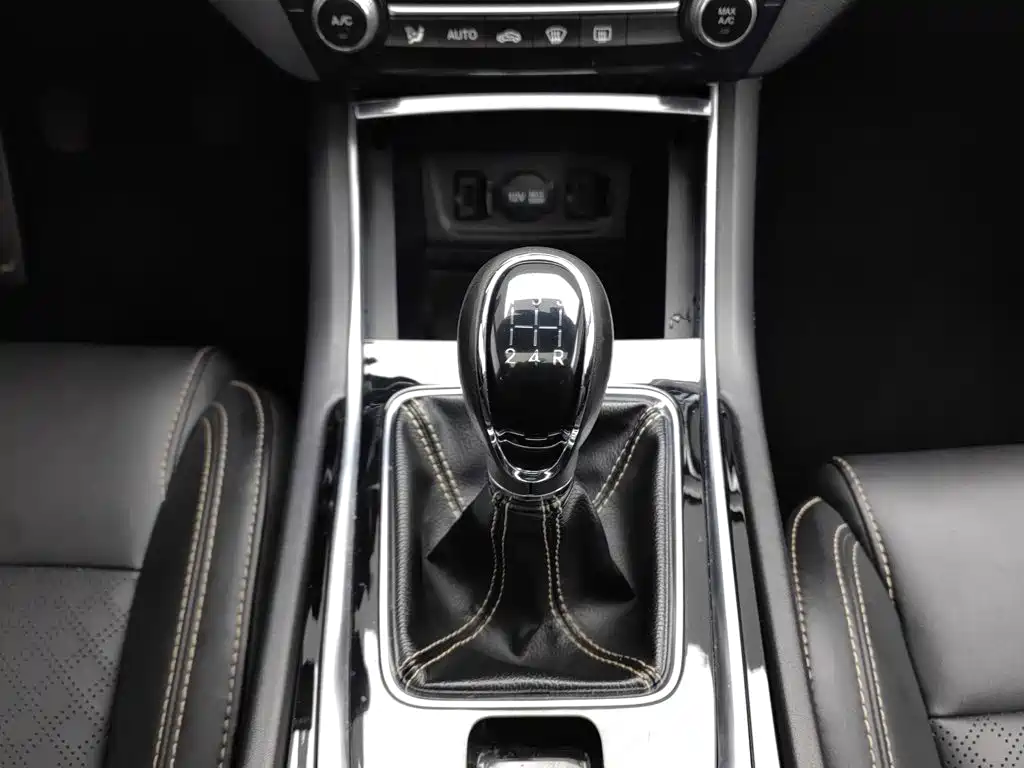 Changan Eado 2019 — фото 13