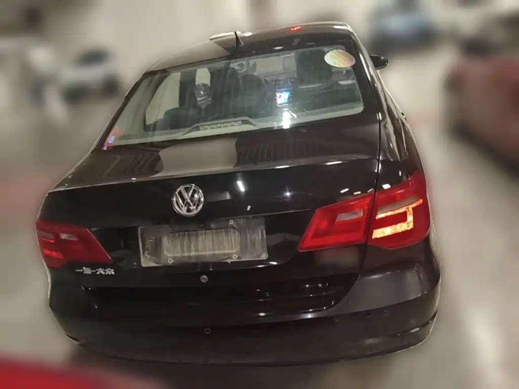 Volkswagen Jetta 2016 — фото 10