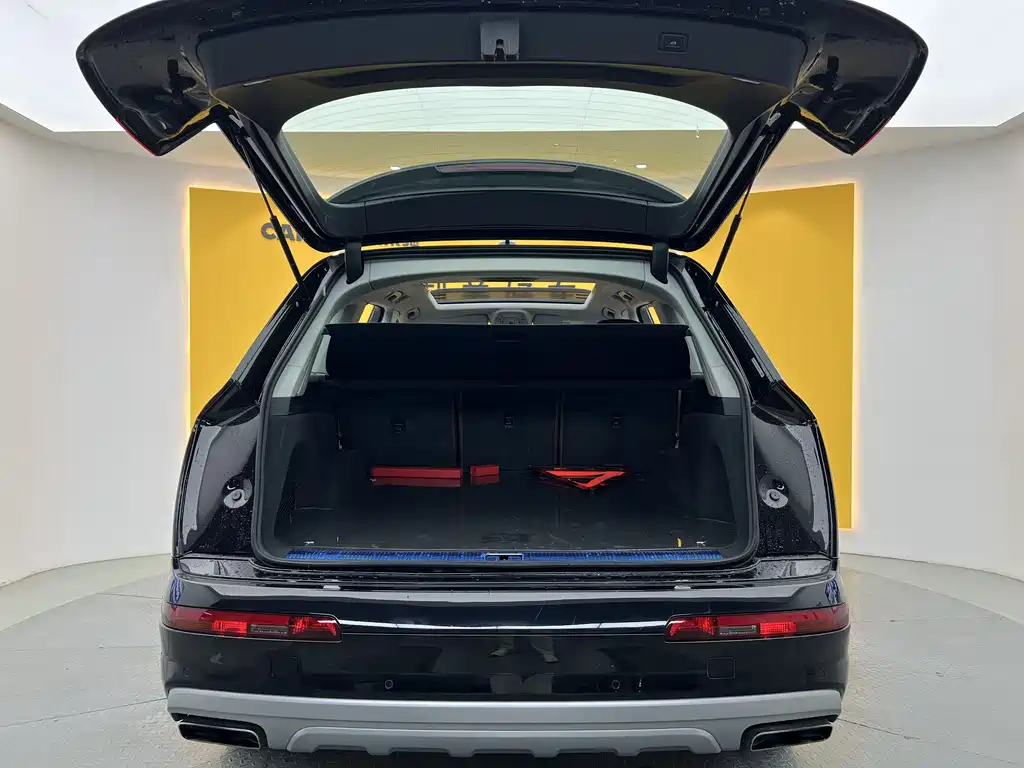 Audi Q7 2017 — фото 24