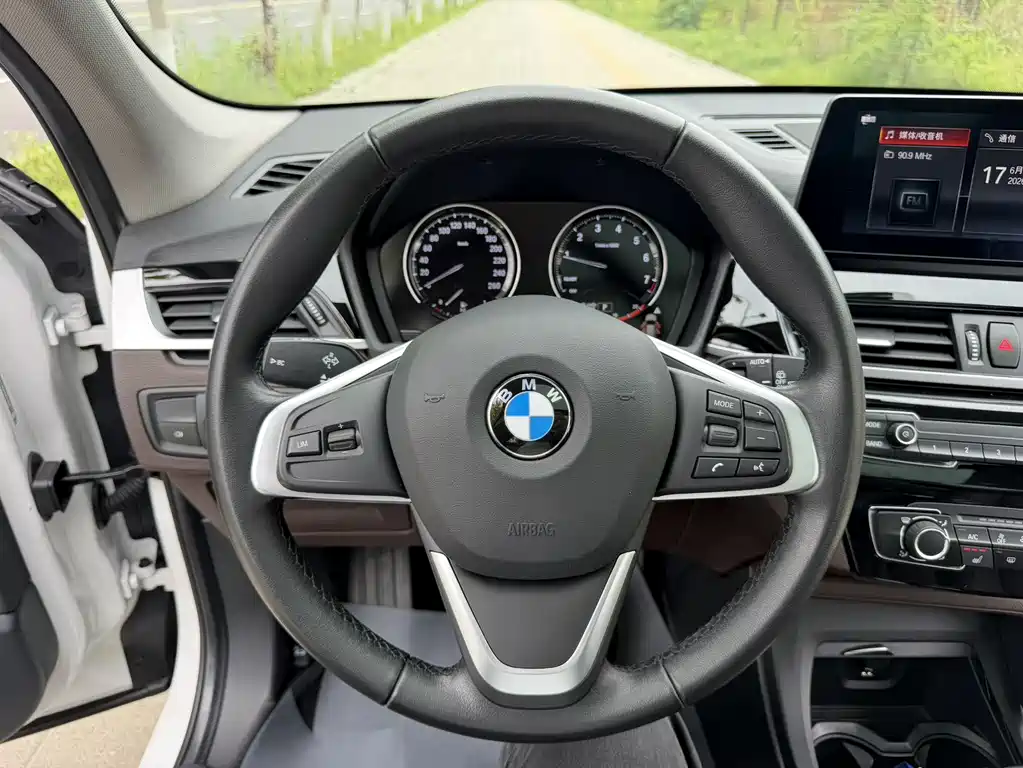 BMW X1 2023 — фото 19