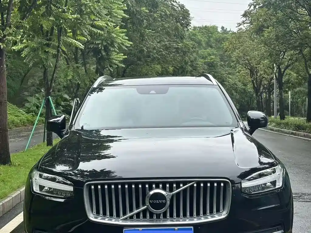 Volvo XC90 2021 — фото 1
