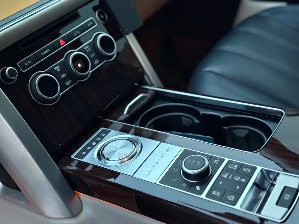 Land Rover Range Rover 2017 — фото 13