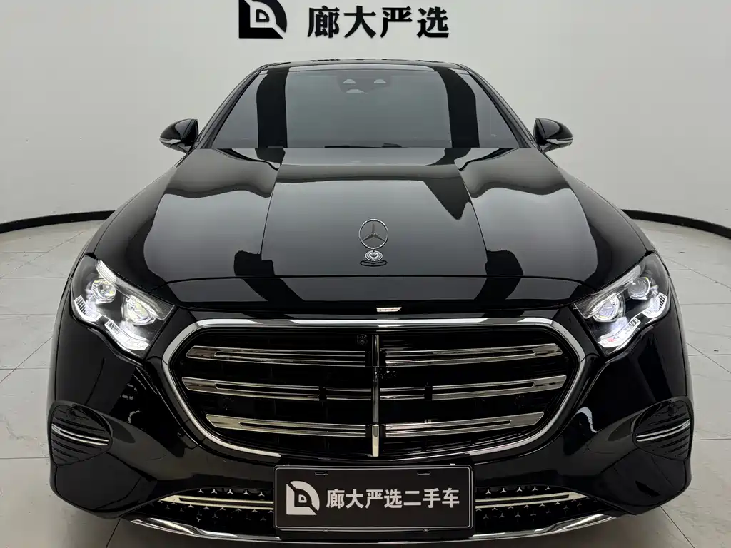Mercedes-Benz E-Class 2025
