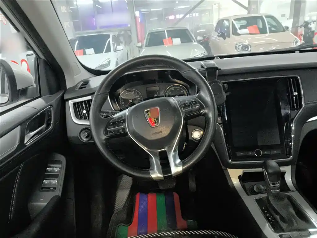 Roewe RX5 New Energy 2020 — фото 11