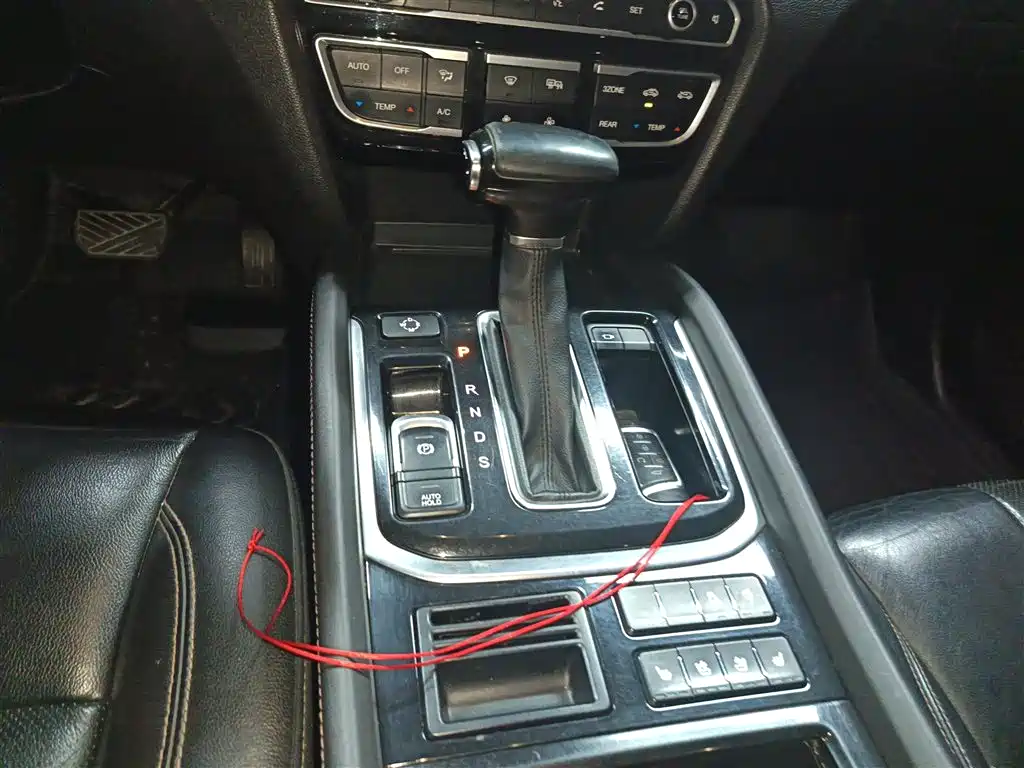 GAC Motor Trumpchi GS8 2018 — фото 10